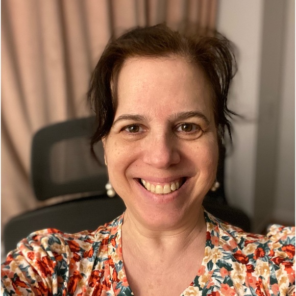 Meet your Posher, Julie - Picture 3 of 4